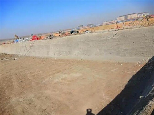 江岸高铁桩基础建设